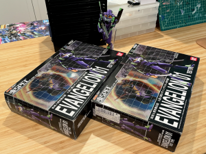 Tamashii SPEC EVA-01 box from Yahoo! Japan Auctions on the left, another one, from Suruga-ya, on the right.